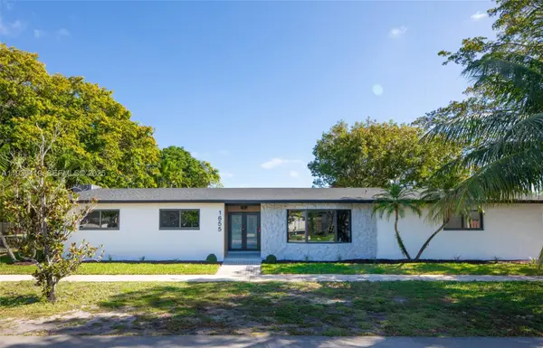 1655 N 50th Ave, Hollywood, FL 33021