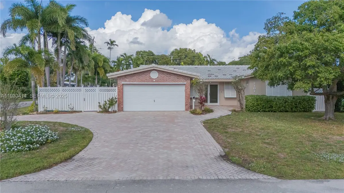 2101 NE 54th Ct, Fort Lauderdale, FL 33308 - Image #1