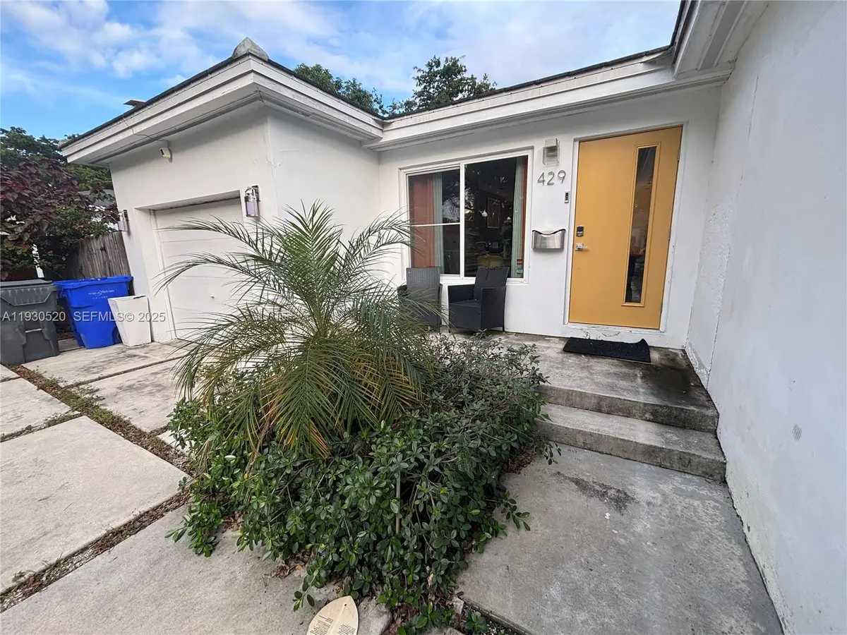 429 S 26th Ave, Hollywood, FL 33020 - Image #1