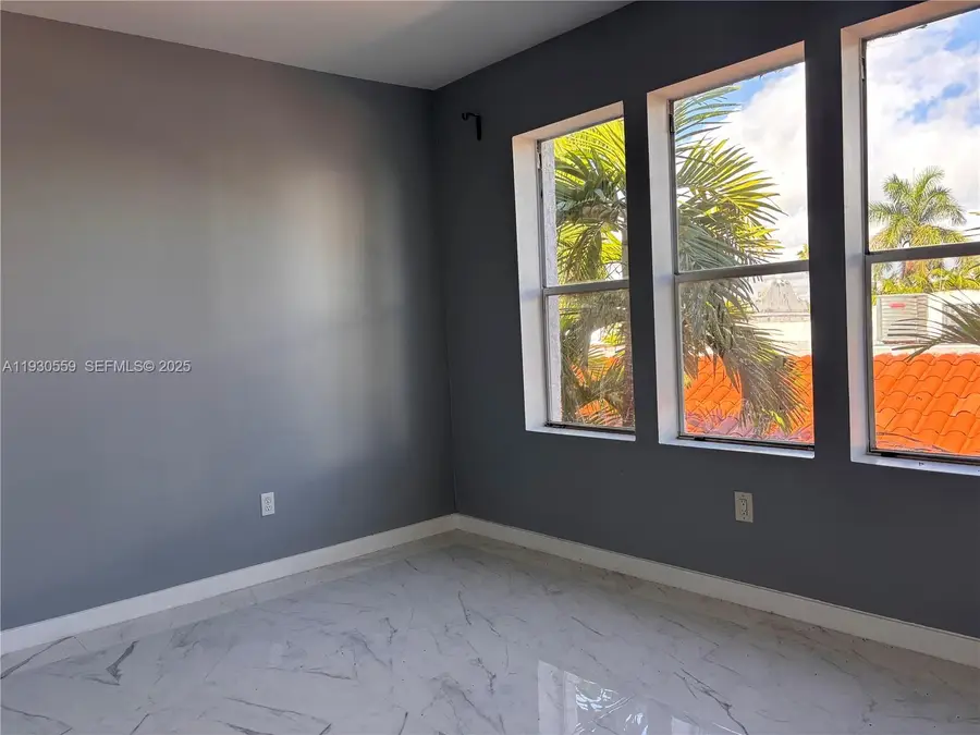 1027 Pennsylvania Ave #302, Miami Beach, FL 33139 - Image #2