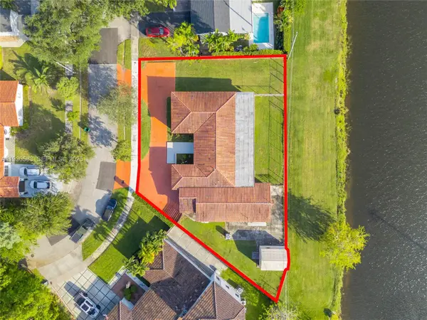 9380 SW 83rd St, Miami, FL 33173