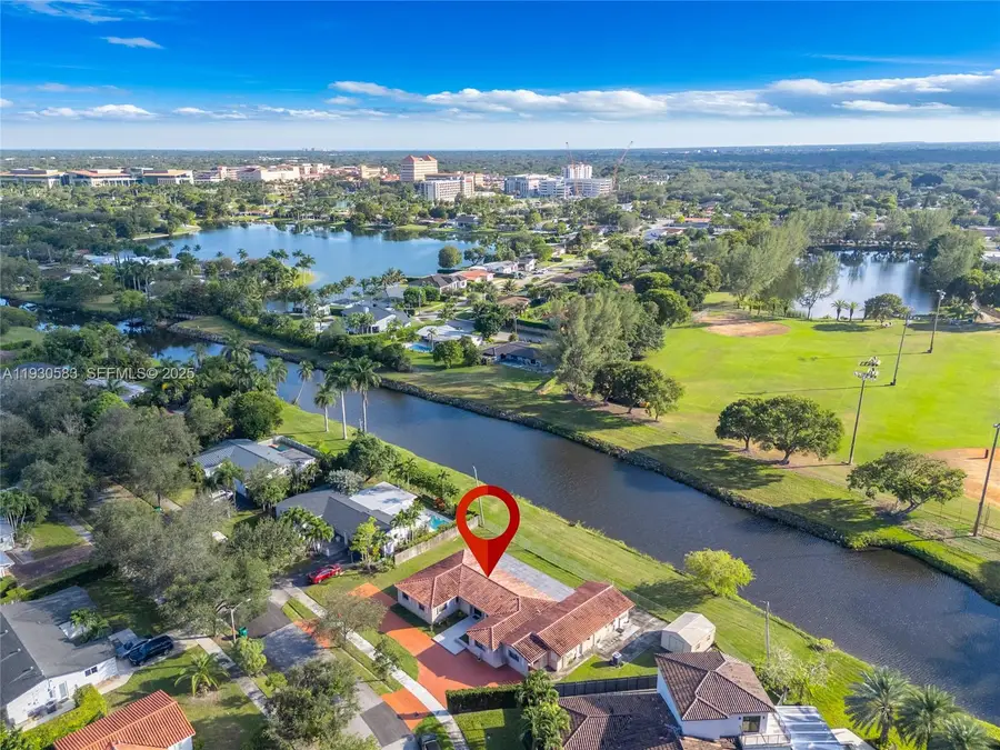 9380 SW 83rd St, Miami, FL 33173 - Image #2