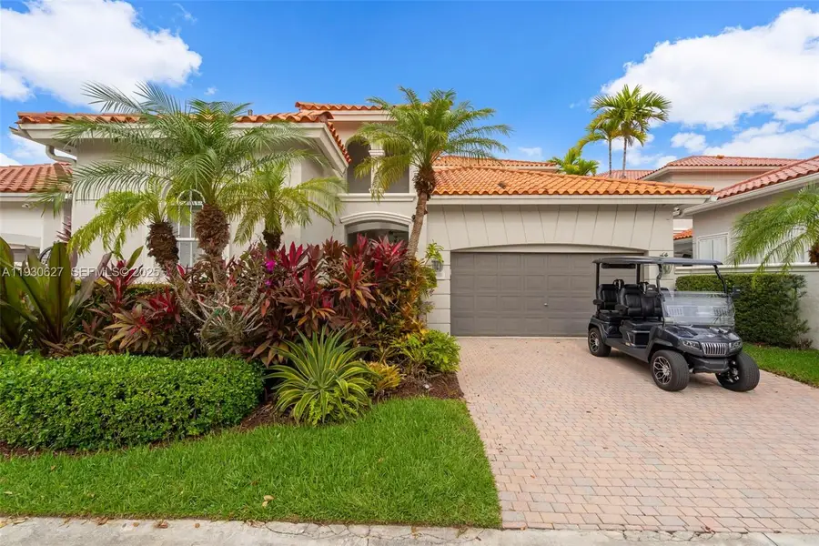 1091 Waterside Ln, Hollywood, FL 33019 - Image #2