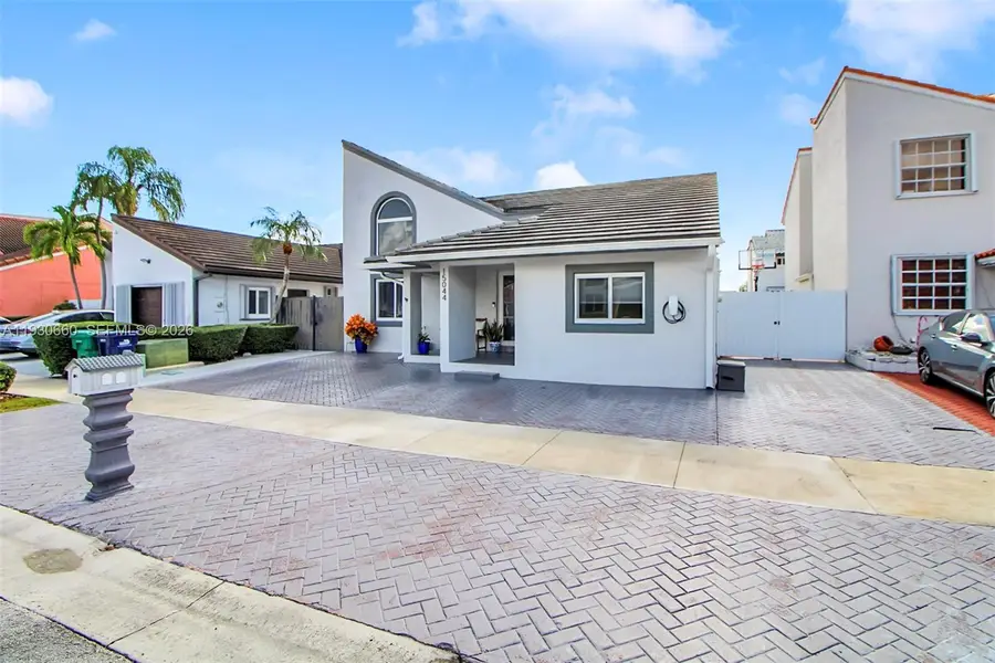 Address Withheld By Seller, Miami, FL 33193 - Image #3