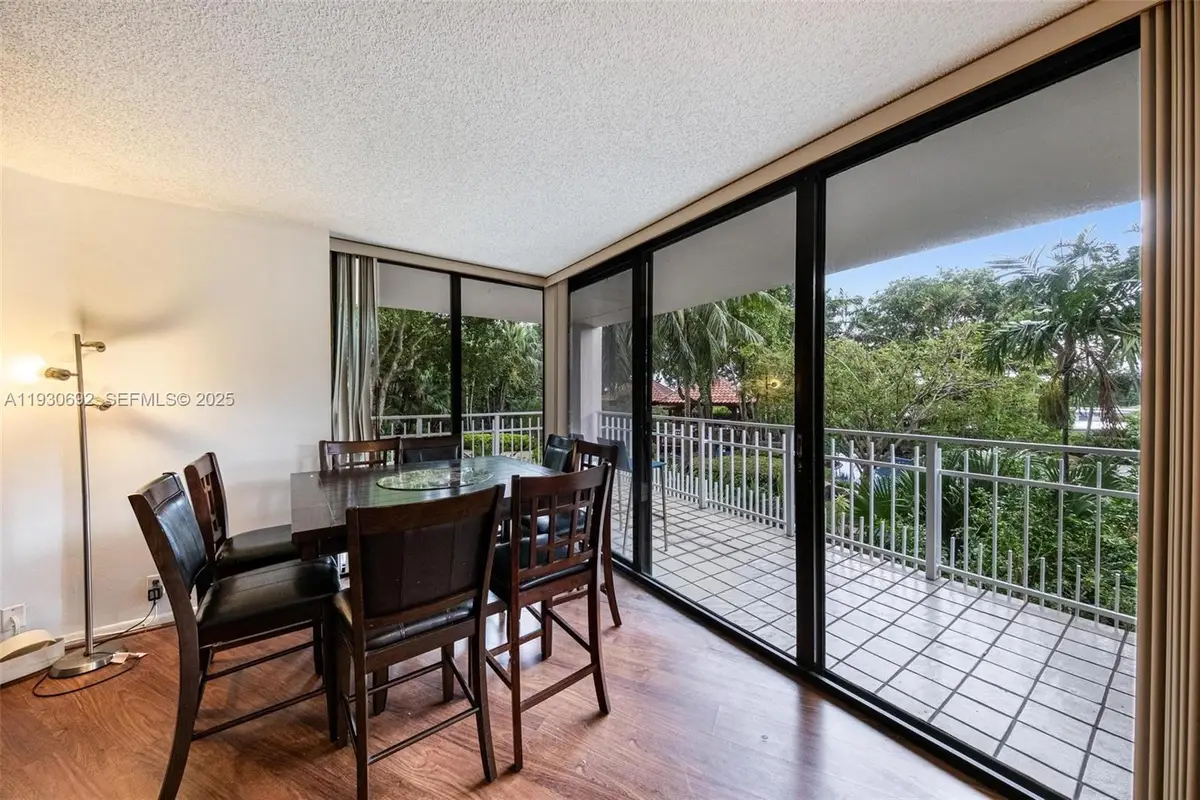 2000 Towerside Ter #412, Miami, FL 33138 - Image #1