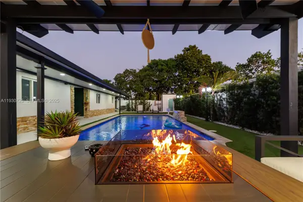 4360 NW 205th St, Miami Gardens, FL 33055