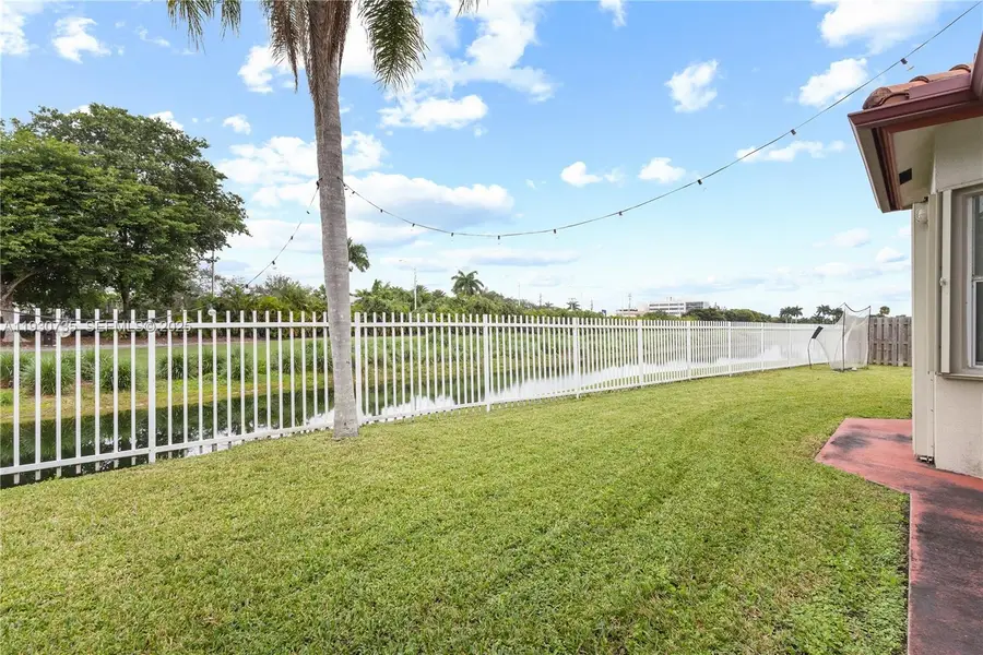 10613 NW 57th St, Doral, FL 33178 - Image #2