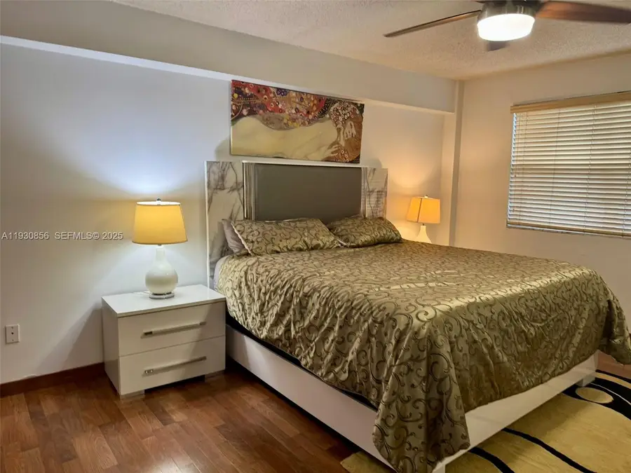 201 180 Th Dr #114, Sunny Isles Beach, FL 33160 - Image #2