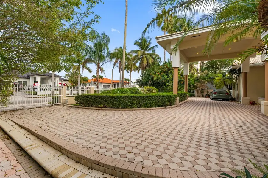 12982 SW 27th St, Miami, FL 33175 - Image #2