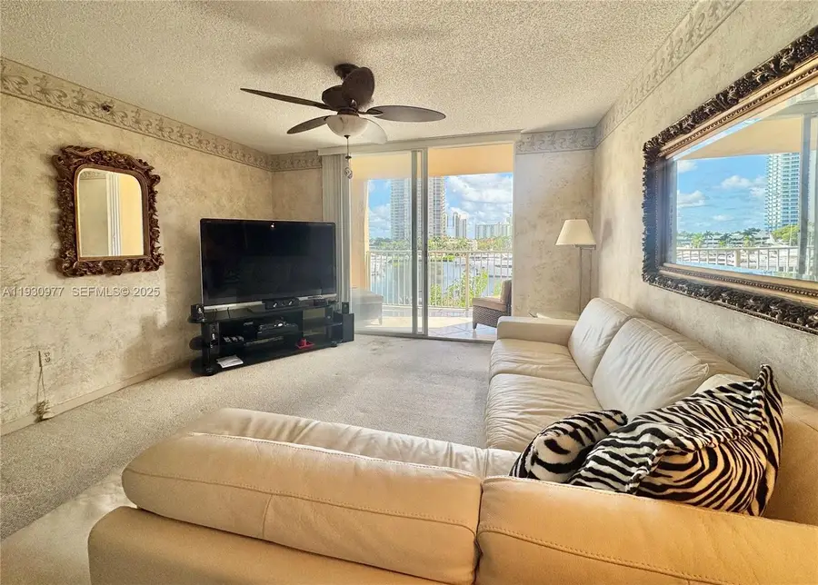 19877 E Country Club Dr #3408, Aventura, FL 33180 - #2