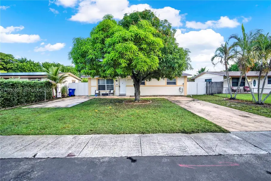 2771 NW 8th St, Pompano Beach, FL 33069 - Image #3