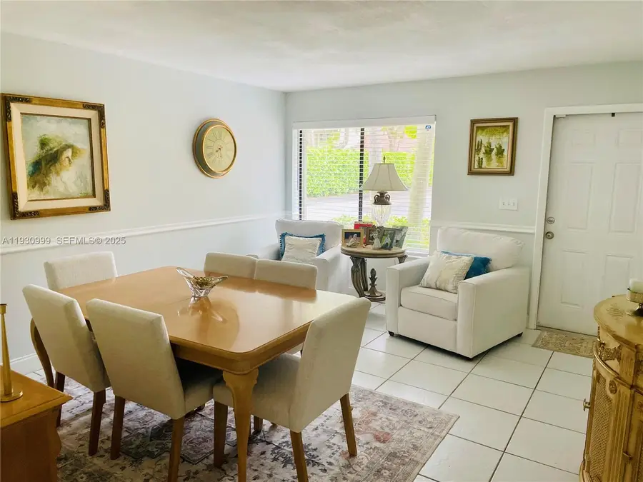 11527 SW 90th Ter, Miami, FL 33176 - Image #2