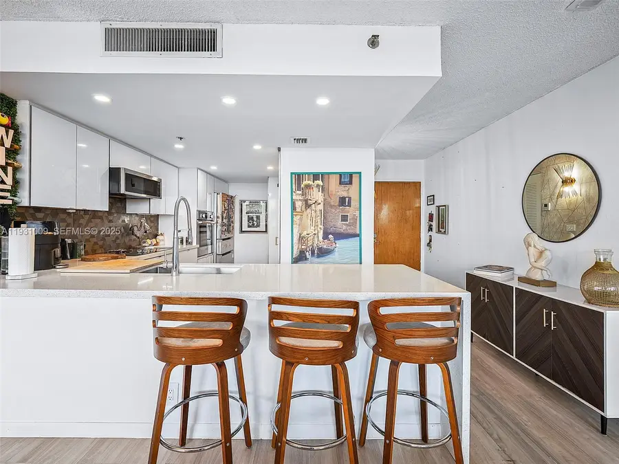 7601 E Treasure Dr #711, North Bay Village, FL 33141 - #3