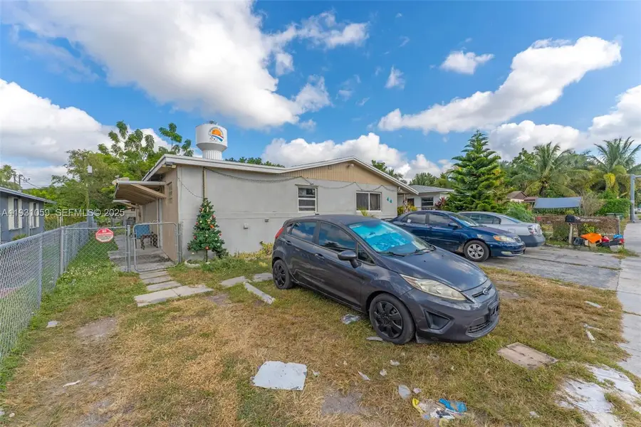 445 NW 8th St, Homestead, FL 33030 - Image #3