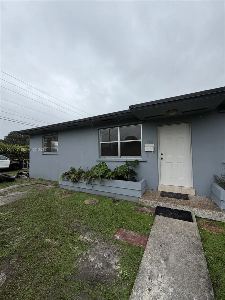 7200 SW 22nd St, Miami, FL 33155 - Image #3