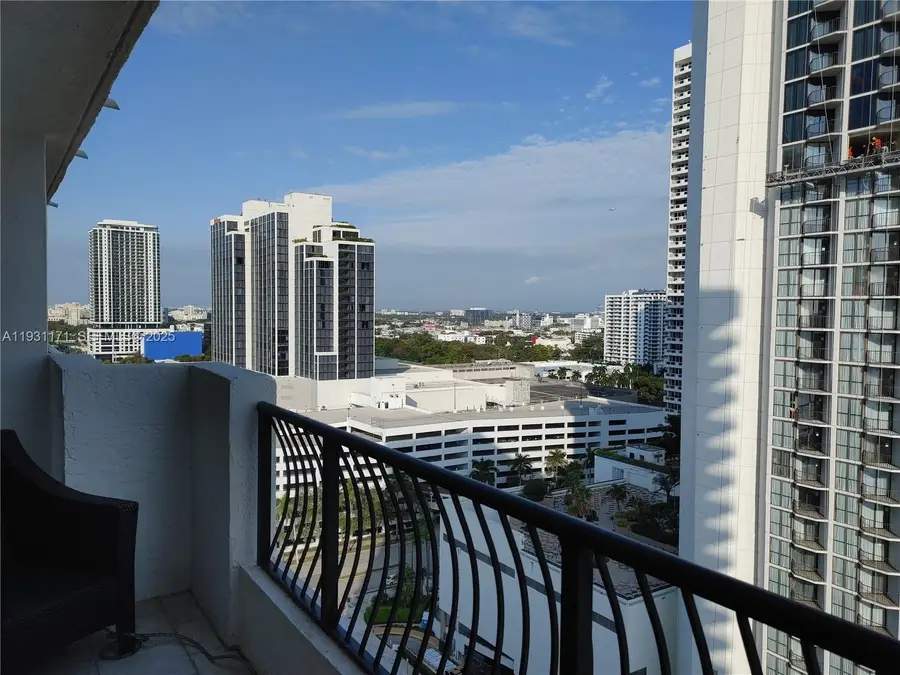 555 NE 15th St #21F, Miami, FL 33132 - Image #2