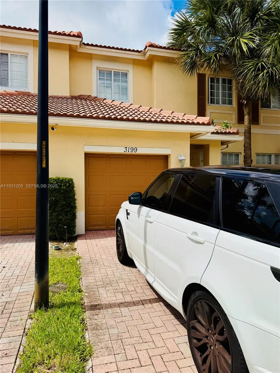 3199 NW 32nd Ter, Oakland Park, FL 33309 - Image #1