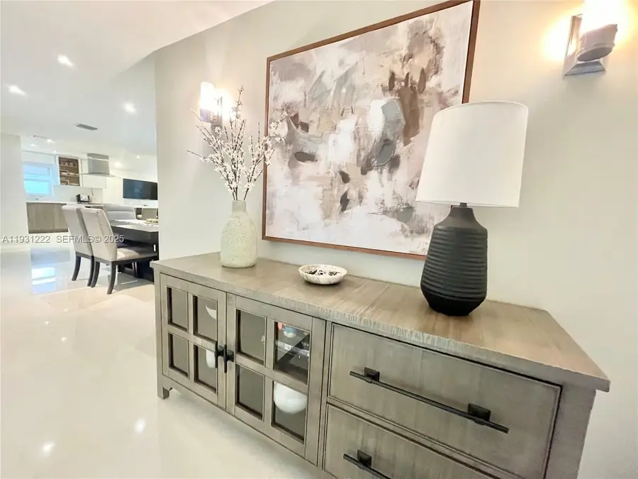 16323 SW 108th Ct, Miami, FL 33157 - Image #2