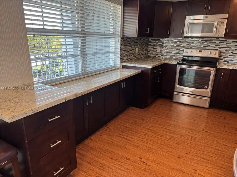 625 Oaks Dr #503, Pompano Beach, FL 33069 - Image #2