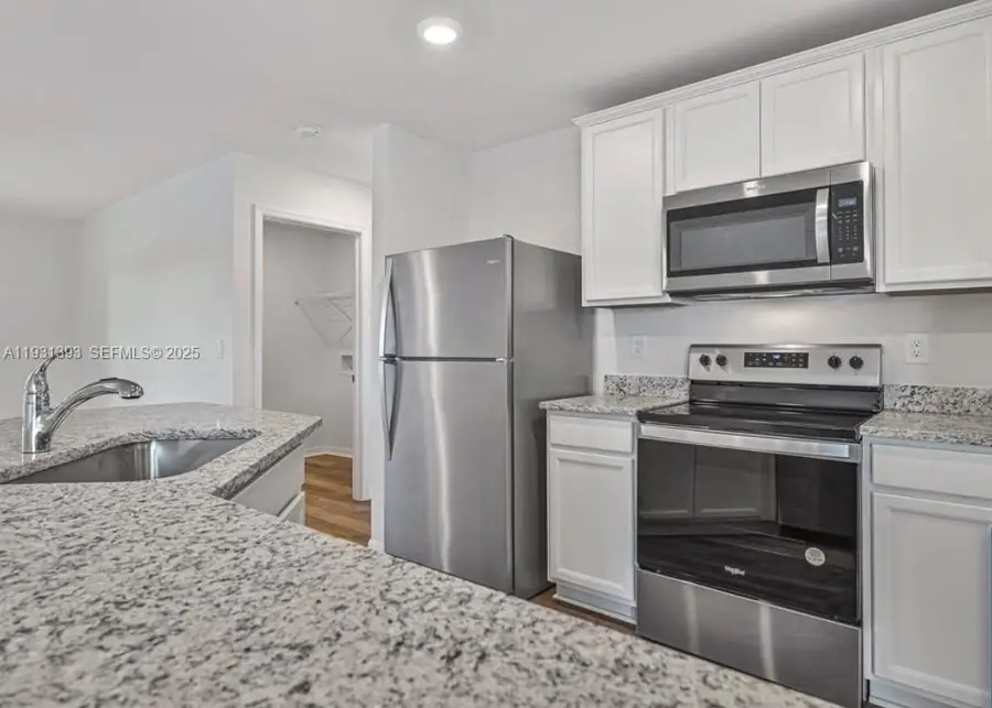 861 Winwood Circle, Fort Myers, FL 33913 - Image #2