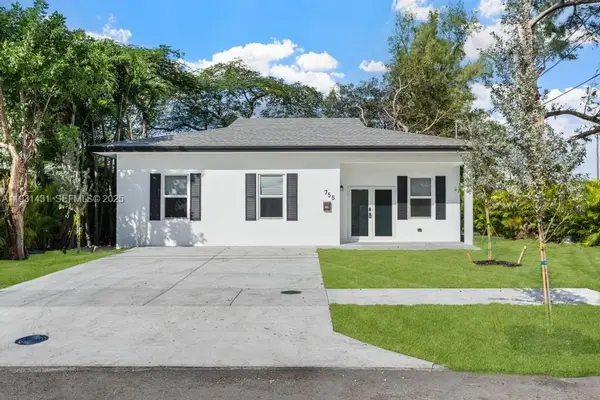 755 NW 83 St, Miami, FL 33150