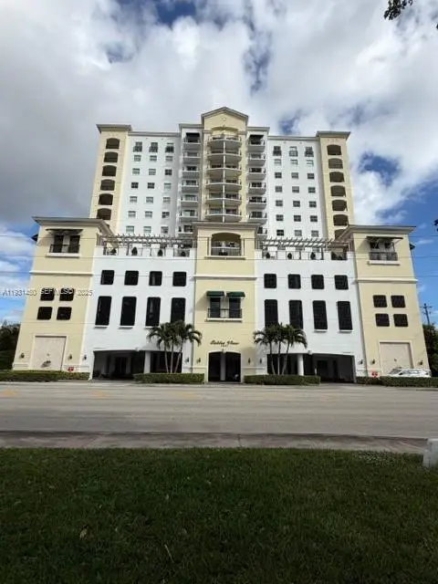 1627 SW 37th Ave #406, Miami, FL 33145 - Image #2