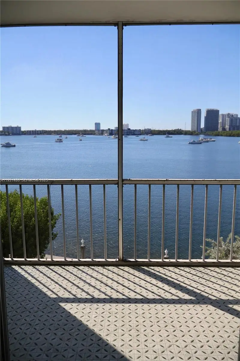 3000 Marcos Dr #P410, Aventura, FL 33160 - Image #2