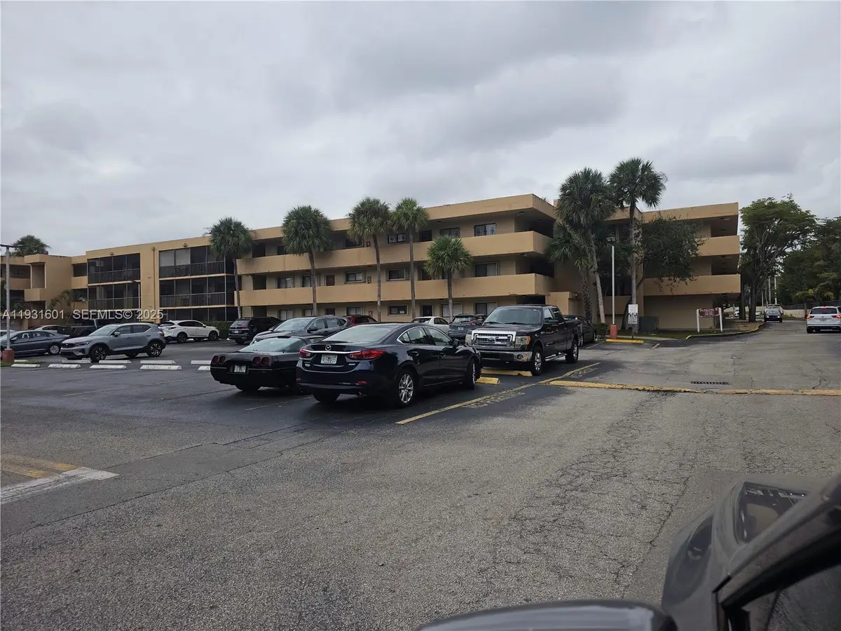 8415 SW 107th Ave #116W, Miami, FL 33173 - Image #1