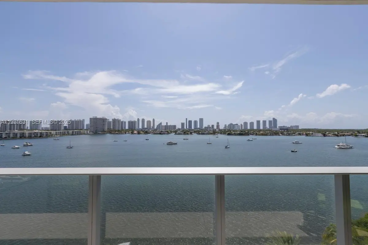 17111 Biscayne Blvd #909, North Miami Beach, FL 33160 - Image #1