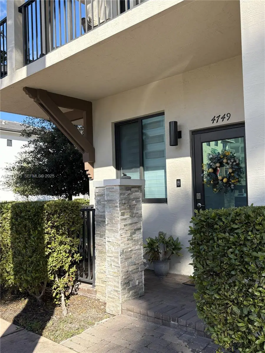 4749 NW 85th Ave, Doral, FL 33166 - Image #2