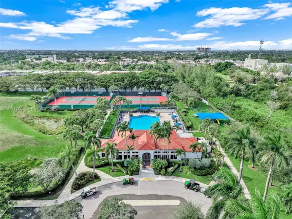 1420 Weeping Willow Way, Hollywood, FL 33019