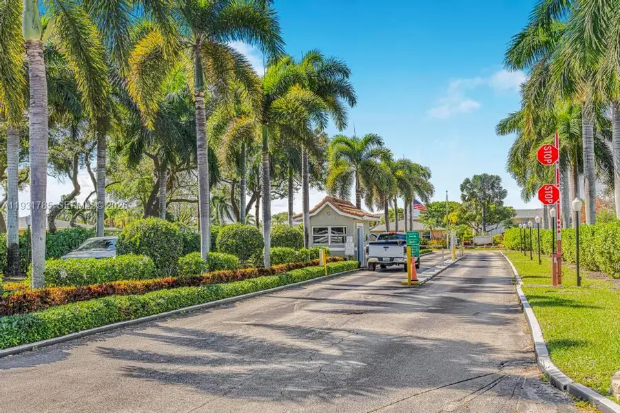 1541 NW 18th Ave #101, Delray Beach, FL 33445 - Image #2