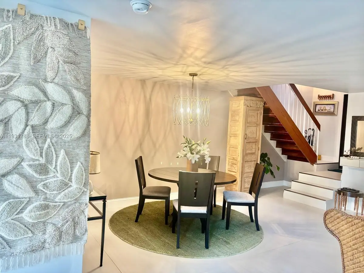 10979 SW 75th St, Miami, FL 33173 - Image #1