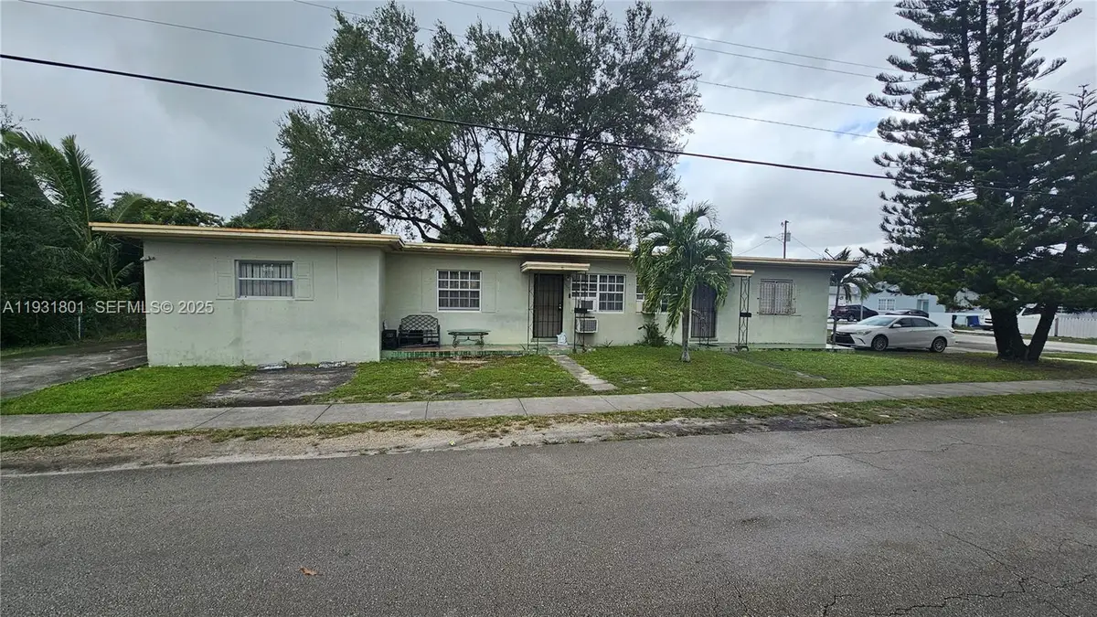 17090 NE 3rd Ct, North Miami Beach, FL 33162 - Image #1