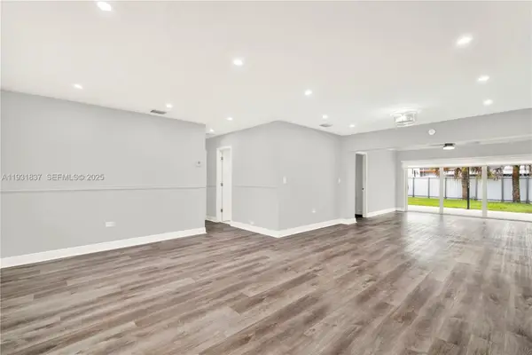 7932 Meridian St, Miramar, FL 33023