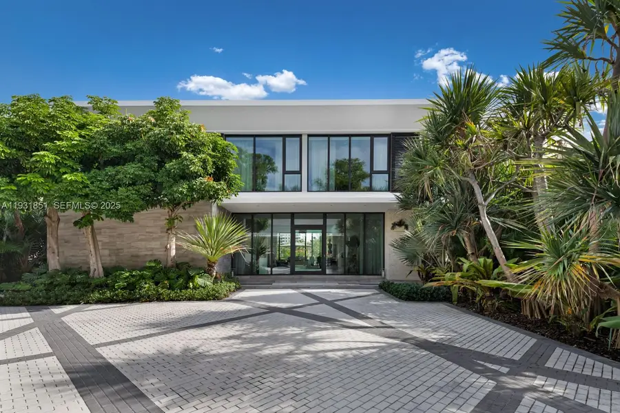 6411 Allison Rd, Miami Beach, FL 33141 - Image #2