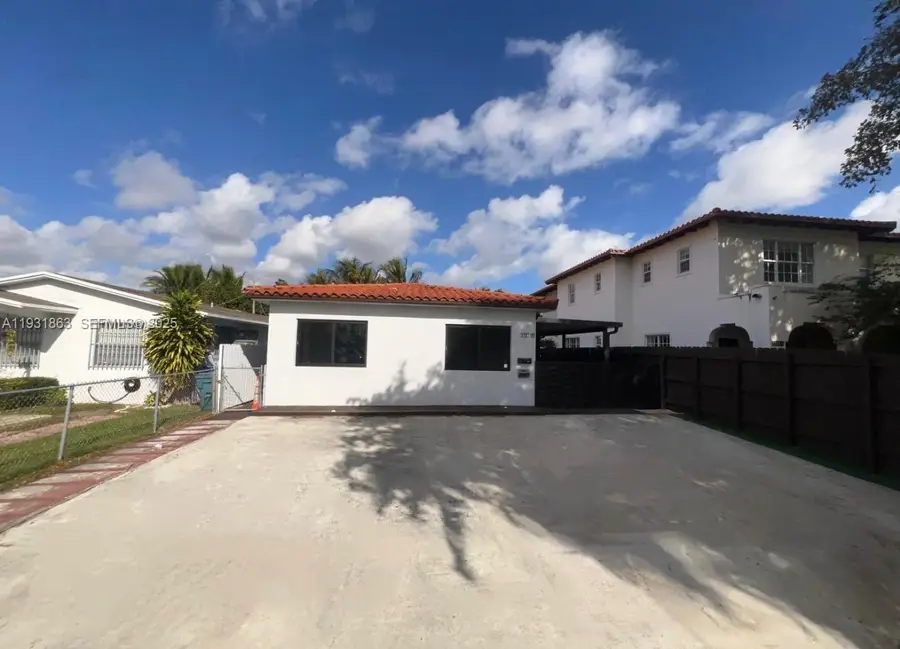 3297 - 3299 SW 26th St, Miami, FL 33133 - Image #2