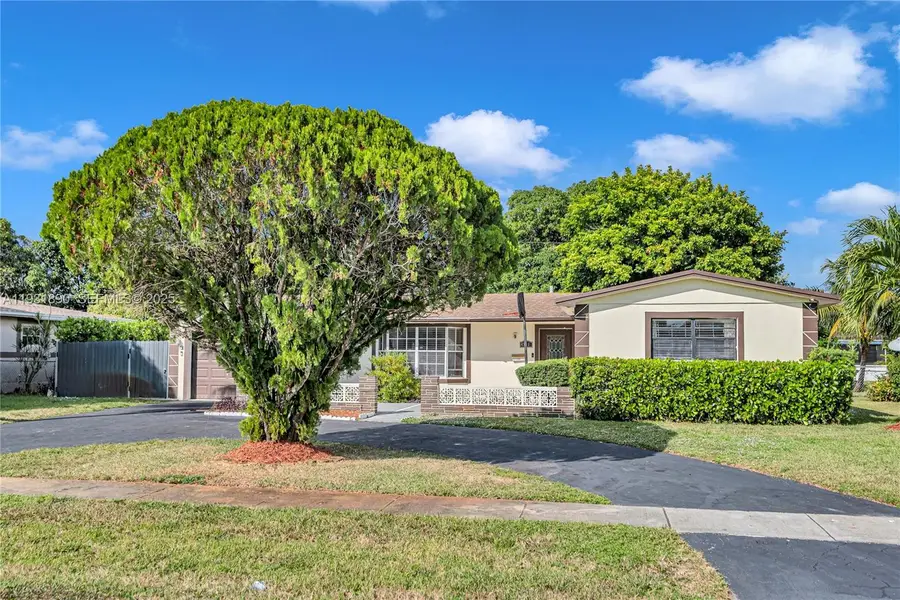 4751 NW 5th Ct, Plantation, FL 33317 - Image #3