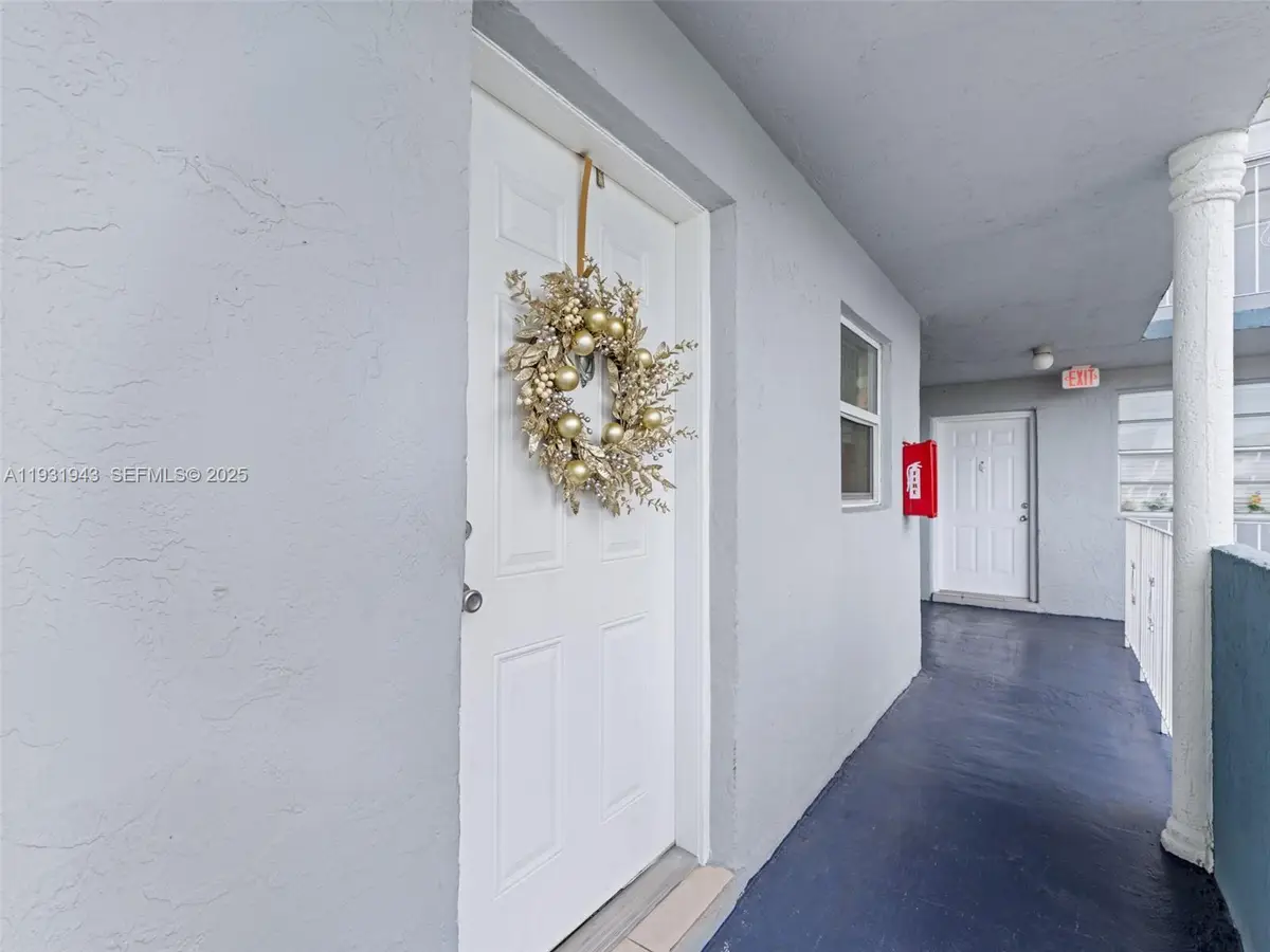 1655 W 44th Pl #448, Hialeah, FL 33012 - Image #1