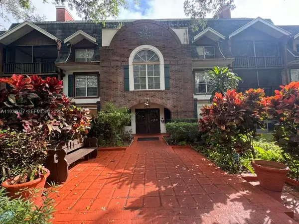 3670 Inverrary Dr #3S, Lauderhill, FL 33319