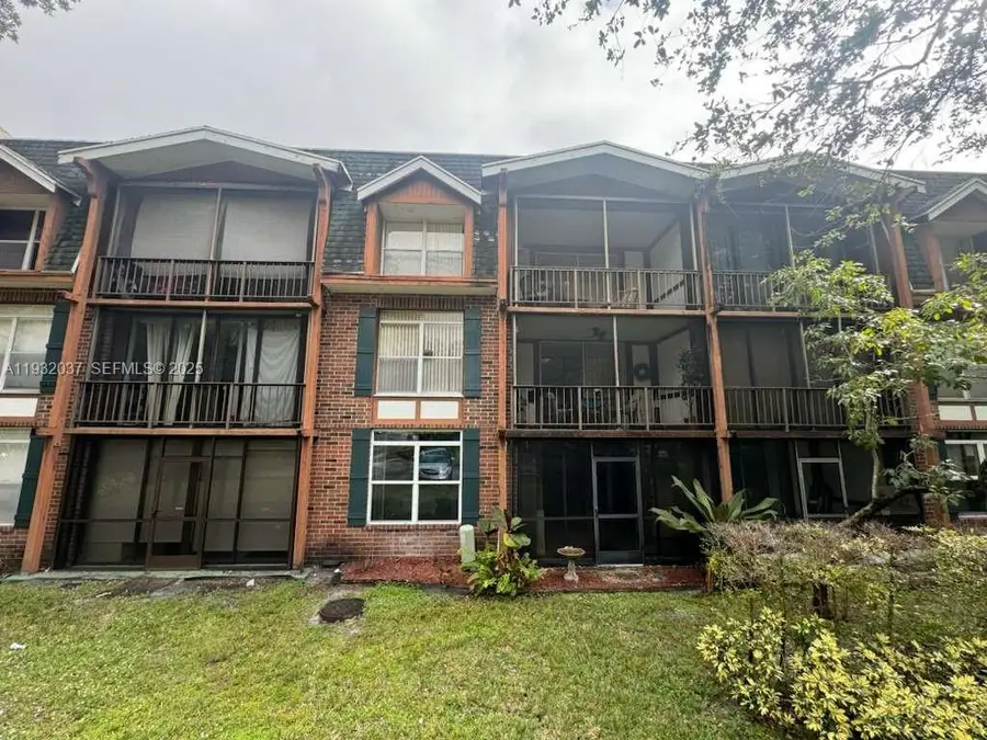 3670 Inverrary Dr #3S, Lauderhill, FL 33319 - Image #3