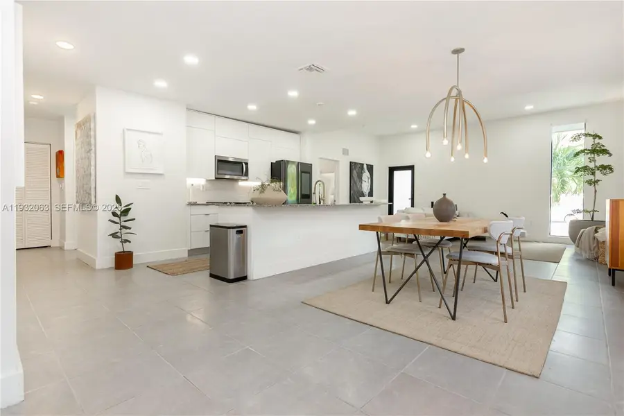 14000 NE 16th Ct, North Miami, FL 33181 - Image #3