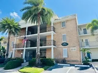 450 Paradise Isle Blvd #302, Hallandale Beach, FL 33009