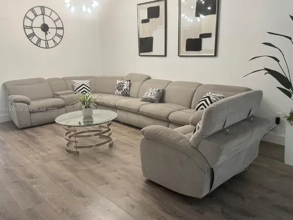 Address Withheld By Seller, Miami, FL 33183