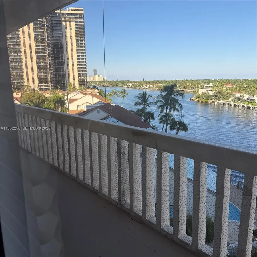 19355 Turnberry Way #5K, Aventura, FL 33180 - Image #2