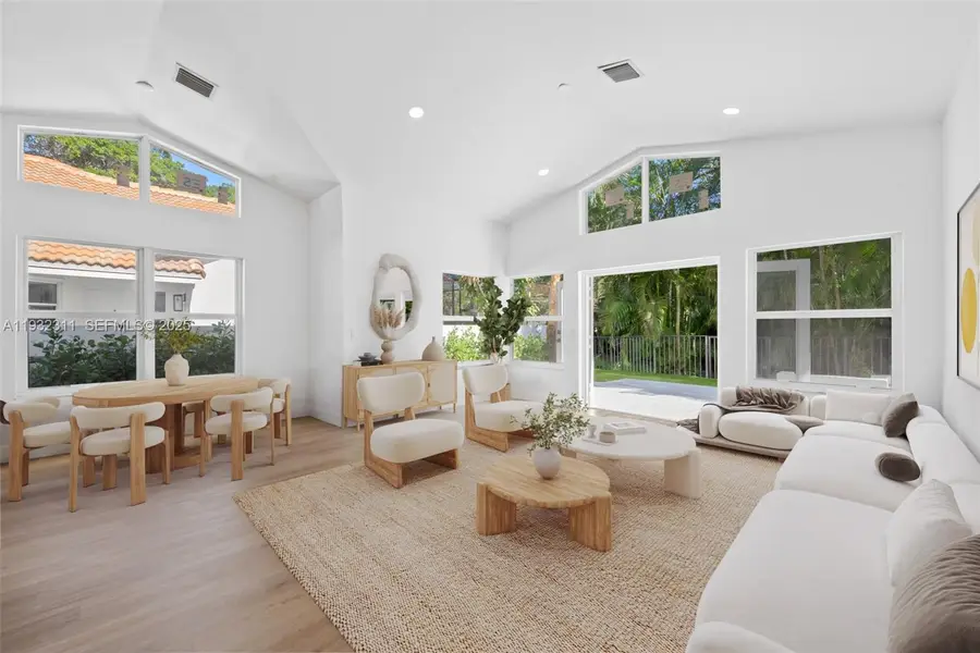 2014 NW 52nd St, Boca Raton, FL 33496 - Image #2