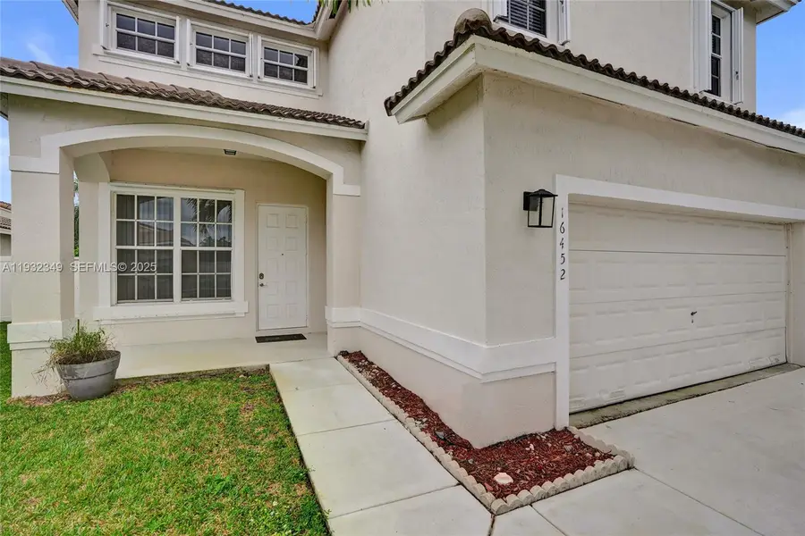 16452 NW 22nd St, Pembroke Pines, FL 33028 - Image #3