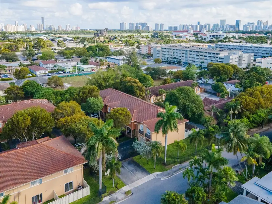 59 SE 3rd Ave, Hallandale Beach, FL 33009 - Image #3