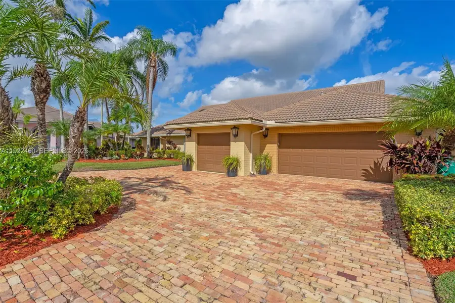 7840 NW 86th Ter, Tamarac, FL 33321 - #2