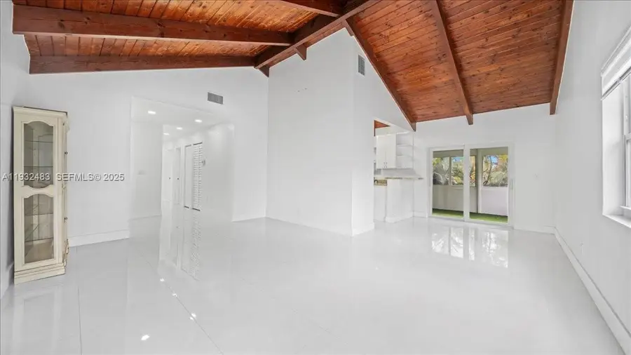 2279 Nova Village Dr, Davie, FL 33317 - Image #3